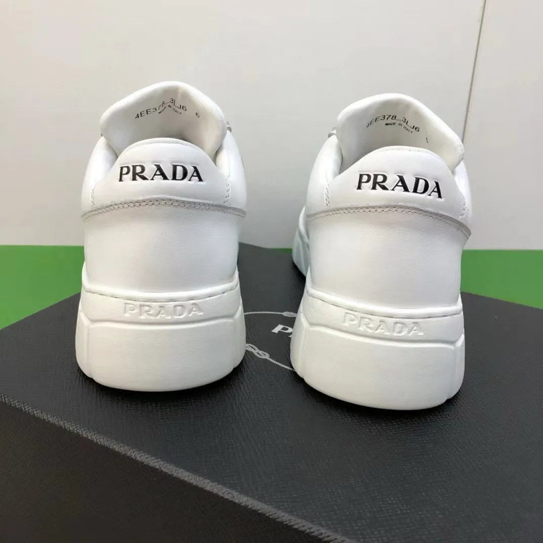 Factory price: 420💰Prada new men's leather sports shoes, the highest version on the market, any comparison is welcome🆚! The original leather has excellent texture and is super high-end! Fetal sheep net lining imported from Italy, removable pad! Luxurious materials and fine workmanship, highly recommended! Code number: 38-44, customized 45